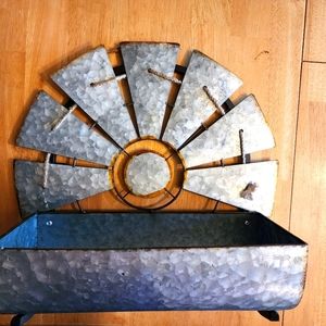 Windmill Wall Hanger with storage